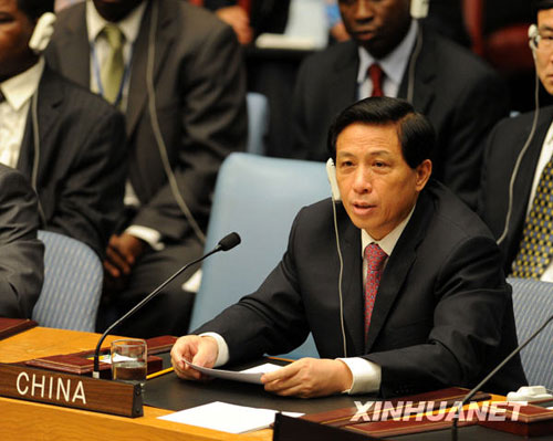 6月12日，中國(guó)常駐聯(lián)合國(guó)代表張業(yè)遂在聯(lián)合國(guó)安理會(huì)發(fā)言說(shuō)，中國(guó)支持安理會(huì)對(duì)朝鮮核試驗(yàn)問題作出適當(dāng)、平衡的反應(yīng)。當(dāng)日，聯(lián)合國(guó)安理會(huì)一致通過(guò)第1874號(hào)決議，對(duì)朝鮮5月25日進(jìn)行核試驗(yàn)表示“最嚴(yán)厲的譴責(zé)”，并要求朝鮮今后不再進(jìn)行核試驗(yàn)或使用彈道導(dǎo)彈技術(shù)進(jìn)行任何發(fā)射。 新華社記者申宏攝