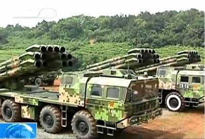 參演的國(guó)產(chǎn)某新型遠(yuǎn)程火箭炮，是陸軍中遠(yuǎn)程火力體系的重要組成部分。資料圖