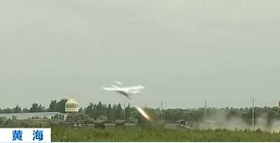 演習(xí)利用炮兵偵校雷達(dá)、無(wú)人機(jī)等裝備進(jìn)行戰(zhàn)場(chǎng)情報(bào)偵察，有效提升了戰(zhàn)場(chǎng)透明度和信息交換。資料圖