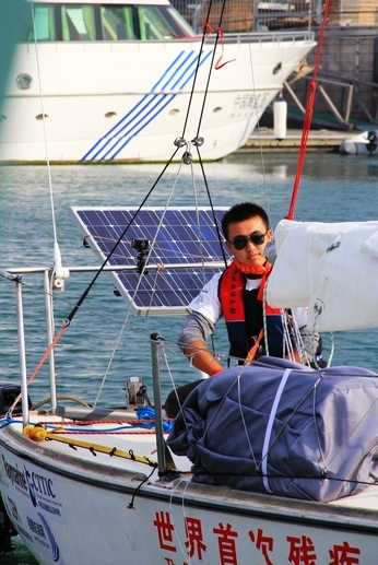 青島獨(dú)臂哥揚(yáng)帆環(huán)游中國海