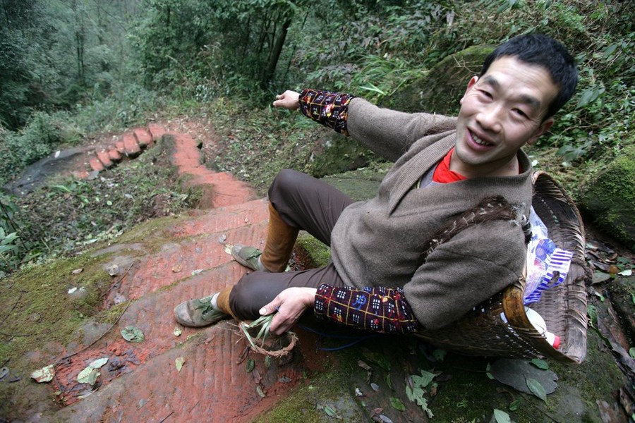 “愛(ài)情天梯”主人公徐朝清去世