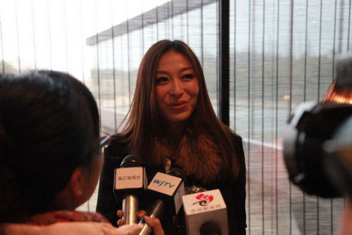 舒高與藝術(shù)家米丘結(jié)婚 結(jié)束13年愛情長(zhǎng)跑