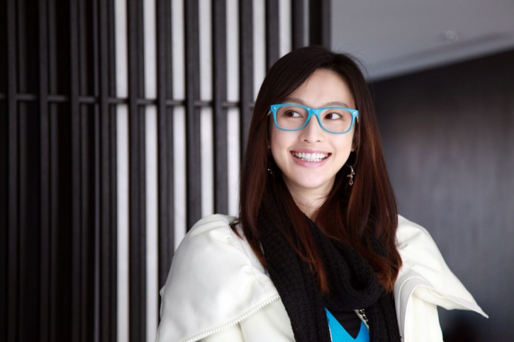 《北京青年》女星整容換臉照 網(wǎng)友：迎風流淚！