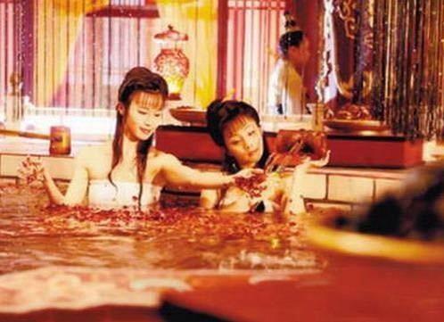  韓版《甄嬛傳》裸露尺度惹爭(zhēng)議 女星大尺度裸戲PK