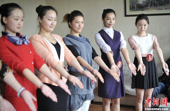 大學生爭相應聘空乘