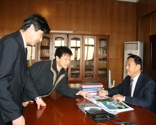 郭寶?。阂磺袨榱巳罕姷暮脮? align=